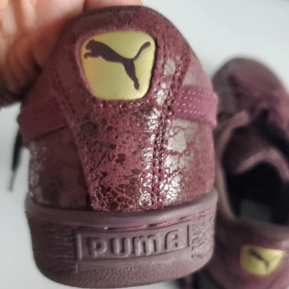 🌴 Puma Deep Burgundy Suade Athletic Shoes Size 9.5